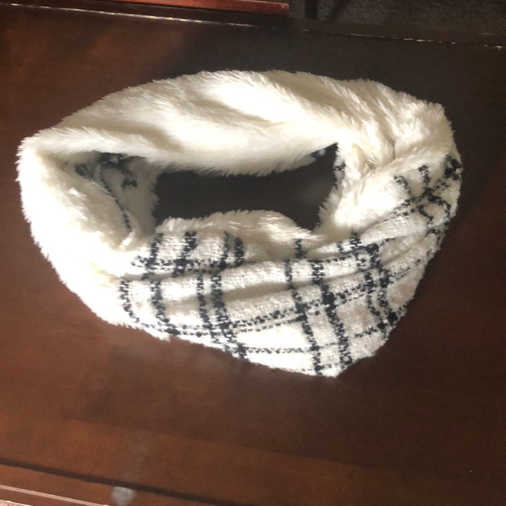 Fuzzy checkered infinity scarf